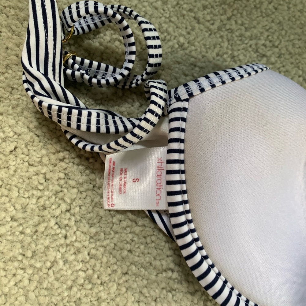 Striped bikini - Picture 4 of 5